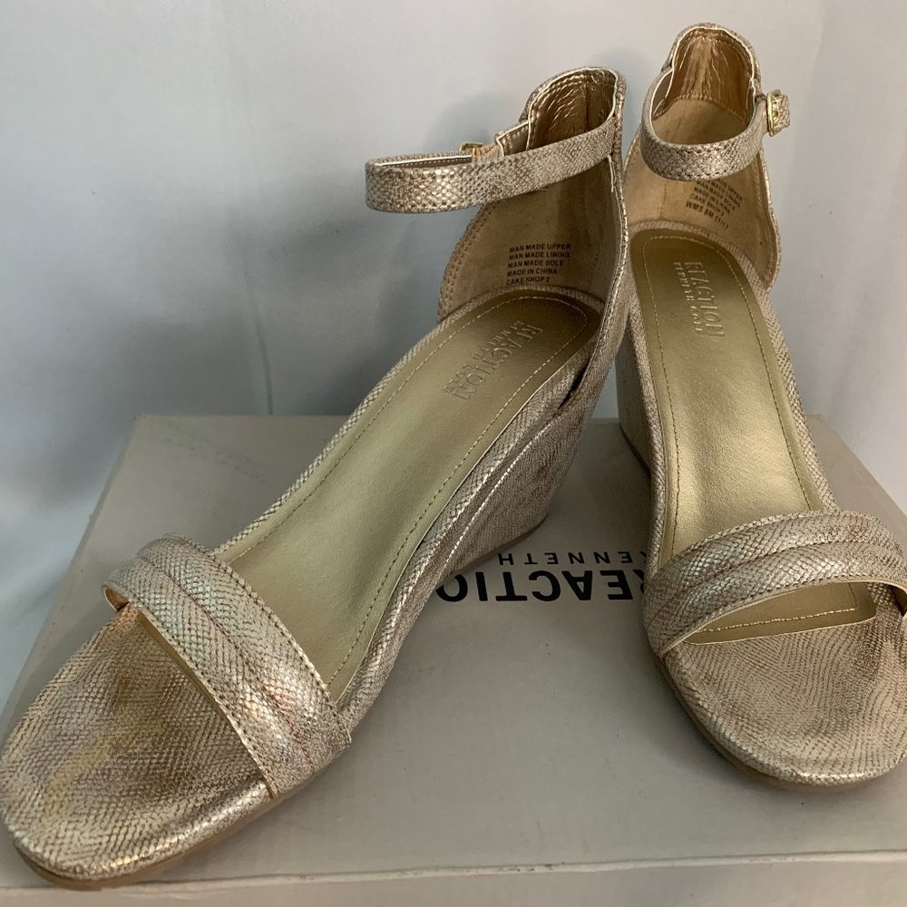 Kenneth Cole Cake Shop 2 Soft Gold  Wedge